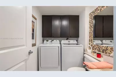 9109 C SW 20th St, Davie, FL 33324 - Photo 7