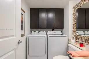 9109C SW 20th St, Davie, FL 33324 - Photo 7