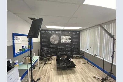 510 NE 167th St #510, Miami, FL 33162 - Photo 5