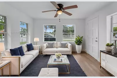 520 NW 32nd Pl, Miami, FL 33125 - Photo 15