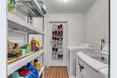 520 NW 32nd Pl, Miami, FL 33125 - Photo 65