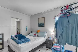 520 NW 32nd Pl, Miami, FL 33125 - Photo 61