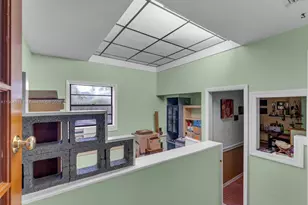 520 NW 32nd Pl, Miami, FL 33125 - Photo 49