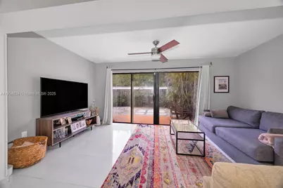 8596 SW 115th Pl, Miami, FL 33173 - Photo 17