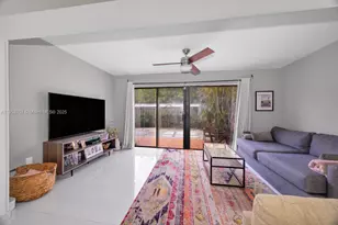 8596 SW 115th Pl, Miami, FL 33173 - Photo 17