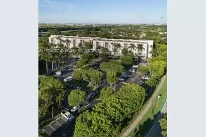 9725 NW 52nd St #415, Doral, FL 33178 - Photo 25