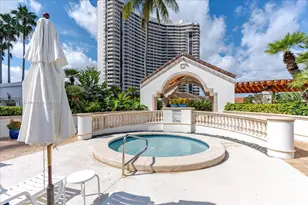 2000 Island Blvd, Aventura, FL 33160 - Photo 25