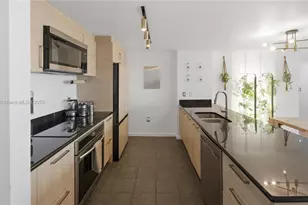 50 Biscayne Blvd, Miami, FL 33132 - Photo 9