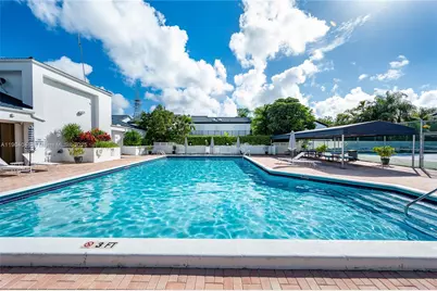 351 NE 211th St, Miami, FL 33179 - Photo 43