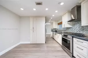 351 NE 211th St, Miami, FL 33179 - Photo 13