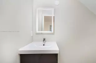 351 NE 211th St, Miami, FL 33179 - Photo 29
