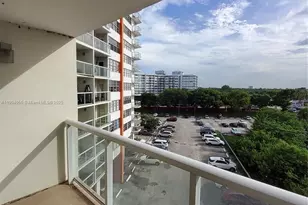 1301 NE Miami Gardens Dr, Miami, FL 33179 - Photo 21