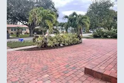 3126 Egremont Dr, West Palm Beach, FL 33406 - Photo 3