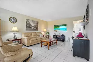 1015 SW 11th Ave, Hallandale Beach, FL 33009 - Photo 1
