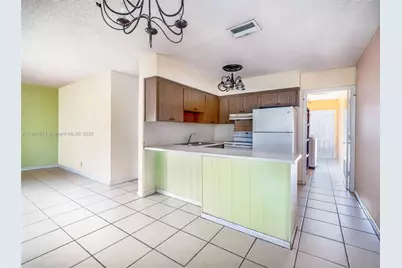 6510 SW 49th St, Davie, FL 33314 - Photo 7