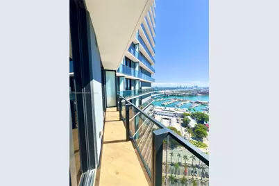 398 NE 5th Street #2114, Miami, FL 33132 - Photo 3