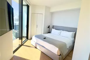 398 NE 5th St, Miami, FL 33132 - Photo 5