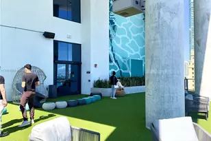 398 NE 5th St, Miami, FL 33132 - Photo 21