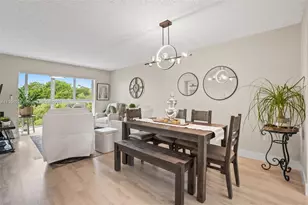 1600 SW 127th Way, Pembroke Pines, FL 33027 - Photo 9