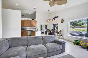 18950 SW 16th St, Pembroke Pines, FL 33029 - Photo 21