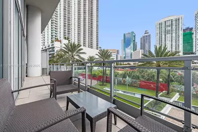 92 SW 3rd St #310, Miami, FL 33130 - Photo 11