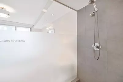 92 SW 3rd St #310, Miami, FL 33130 - Photo 17