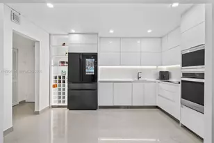 19390 Collins Ave, Sunny Isles Beach, FL 33160 - Photo 7