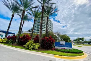 14951 Royal Oaks, North Miami, FL 33181 - Photo 3