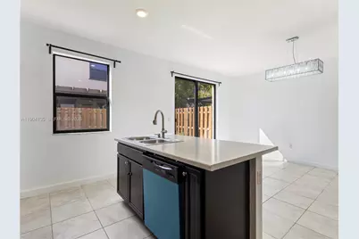 11410 SW 252nd Ter, Homestead, FL 33032 - Photo 19