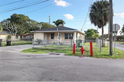 1722 NW 8th Ct, Fort Lauderdale, FL 33311 - Photo 25