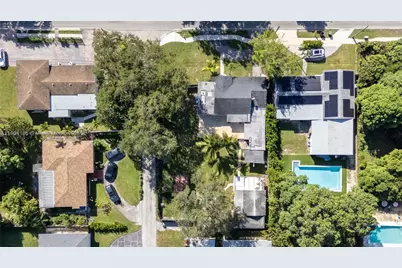 947 NE 149th St, Miami, FL 33161 - Photo 37