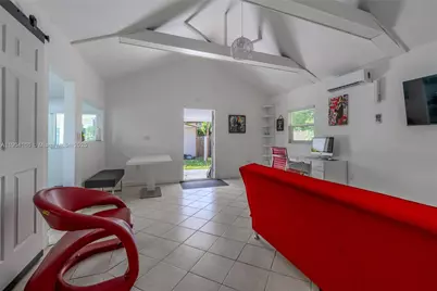 947 NE 149th St, Miami, FL 33161 - Photo 7