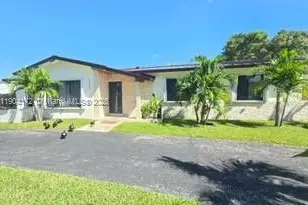 10531 SW 124th Ave, Miami, FL 33186 - Photo 3