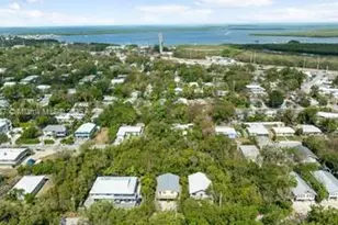 1021 Valencia Rd, Key Largo, FL 33037 - Photo 25