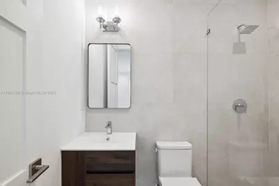 554 N Riverside Dr #B, Pompano Beach, FL 33062 - Photo 33