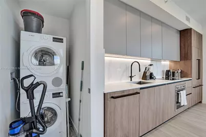 580 72nd St #810, Miami Beach, FL 33141 - Photo 17