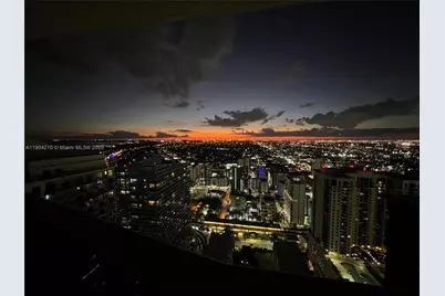 1000 Brickell Plz #4806, Miami, FL 33131 - Photo 27