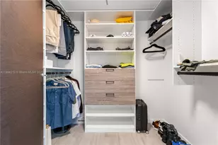 1000 Brickell Plaza, Miami, FL 33131 - Photo 13