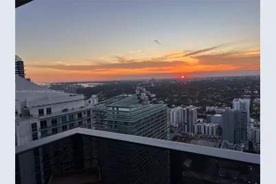 1000 Brickell Plz #4806, Miami, FL 33131 - Photo 25