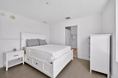 1900 N Bayshore Dr #1518, Miami, FL 33132 - Photo 17