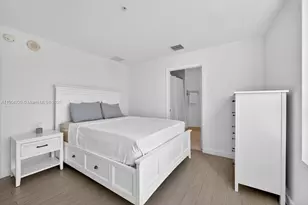 1900 N Bayshore Dr, Miami, FL 33132 - Photo 17