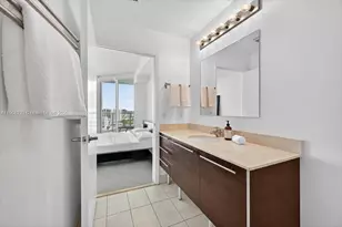 1900 N Bayshore Dr, Miami, FL 33132 - Photo 9