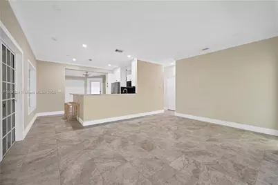 818 NE 3rd St #818, Hallandale Beach, FL 33009 - Photo 5