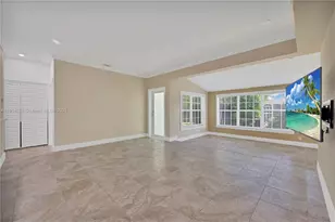 818 NE 3rd St, Hallandale Beach, FL 33009 - Photo 3