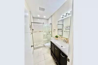 9203 Fontainebleau Blvd #113, Miami, FL 33172 - Photo 17