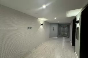 2555 Collins Ave, Miami Beach, FL 33140 - Photo 43