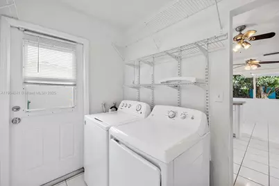 10250 Pan American Dr, Cutler Bay, FL 33189 - Photo 21