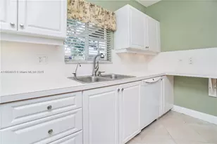 11425 NW 34th Pl, Sunrise, FL 33323 - Photo 13