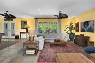 7975 Biscayne Point Cir, Miami Beach, FL 33141 - Photo 15