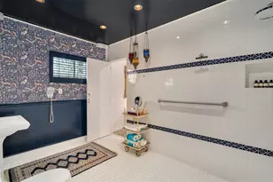 7975 Biscayne Point Cir, Miami Beach, FL 33141 - Photo 25